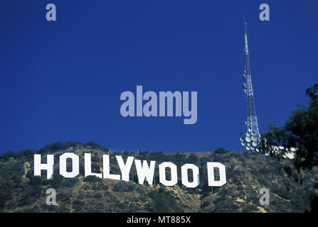 1990 HISTORICAL HOLLYWOOD SIGN (©THOMAS FISK GOFF 1978) MOUNT LEE HOLLYWOOD HILLS BEACHWOOD CANYON LOS ANGELES CALIFORNIA USA Stock Photo