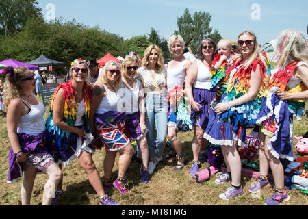 Stacey Solomon Loose Women TV presenter with real Loose Women in Loose village Kent Stock Photo