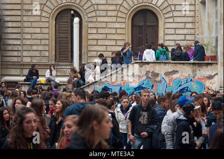 Rome. 'Machiavelli' high school occupied by students who protest against government cuts on education. Italy. Stock Photo
