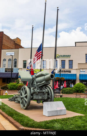 HICKORY, NC, USA-27 MAY 18: On Memorial day weekend,  a WW1 German  cannon captured by American forces in 1918 sets in the town square. Stock Photo