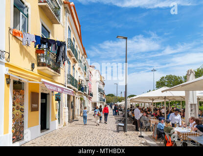 Cafes and restaurants on Rua Vieira Portuense, Jardim de Belem, Belem district, Lisbon, Portugal Stock Photo