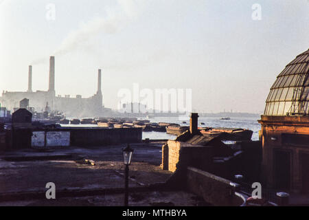 Deptford Powerstation, view looking from Greenwich, circa 1960s Stock Photo