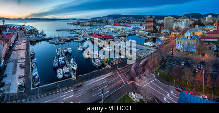 Panoramic view of Hobart harbour in Tasmania, Australia, at dawn Stock Photo