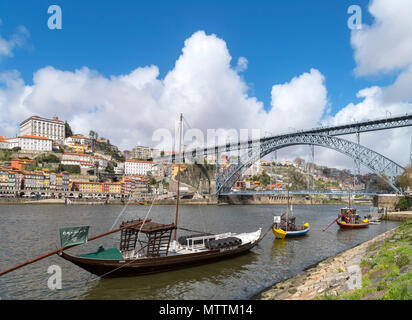 River Douro and Dom Luis I Bridge ( Ponte Dom Luis I ) from Vila Nova de Gaia, Porto, Portugal Stock Photo