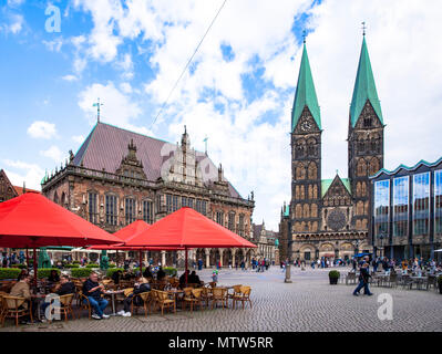 city hall, St. Petri cathedral and Buergerschaft (Parliament of Bremen) at the market place, Bremen, Germany.  Rathaus, Dom St. Petri und Buergerschaf Stock Photo