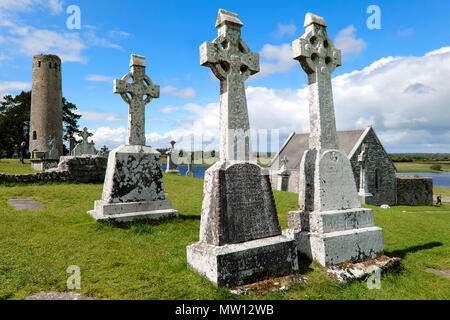 High Crosses / Standing Crosses / Celtic Crosses, Clonmacnoise Monastery, County Offaly, Ireland Stock Photo