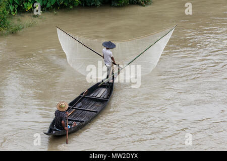 Fishing in the Kushiara river, Sylhet, Bangladesh. Stock Photo
