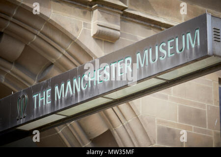 Manchester University The Manchester Museum sign on Oxford Road Stock Photo