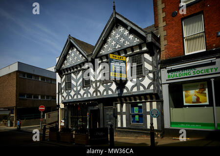 Stockport Town centre's Great Underbank Huffy's at The Three Shires tudor exterior Stockport Old Town built in 1580 Stock Photo