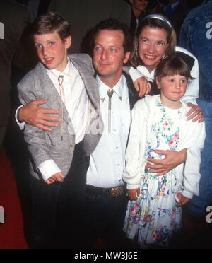 HOLLYWOOD, CA - JUNE 6:(L-R) Actor Daniel Stern, actress Whoopi ...