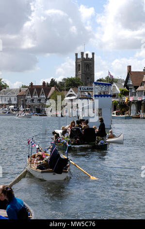 Henley, GREAT BRITAIN,GV from Progress-Board, Spectator's boats moored to the booms, St Mary's Church Tower and Finish line judges canvas structure. 2 Stock Photo