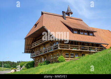木の民家 ヨーロッパ WOODEN HOUSES IN EUROPE (1978 old-wooden-house-in-skansen-