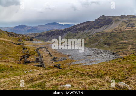 looking down on the now disused site of the former Croesor Slate Quarry with the summit of Moelwyn Mawr in the Background, Snowdonia National Park Stock Photo