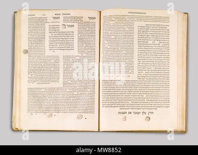 Rashi's Talmud Commentary Stock Photo - Alamy