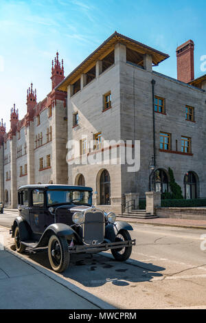 THE OLD DAYS DOWNTOWN ST AUGUSTINE, FL Stock Photo