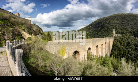 Ponte delle Torri aquaduct in Spoleto, Umbria Italy Stock Photo