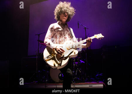 Norway, Oslo - May 31, 2018. The international progressive rock band Gong performs a live concert at Cosmopolite in Oslo. Here guitarist and singer Kavus Torabi is seen live on stage. (Photo credit: Gonzales Photo - Per-Otto Oppi). Credit: Gonzales Photo/Alamy Live News Stock Photo