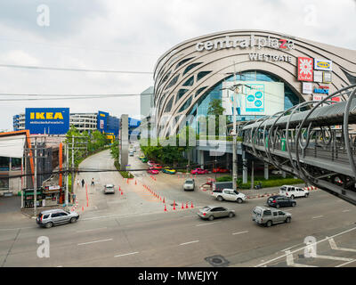 Central Plaza Westgate, a shopping mall in Nonthaburi at the northwestern ouskirts of Bangkok, Thailand, along the Kanchana Phisek ringroad. Stock Photo