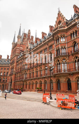 St Pancras international Eurostar Station, Euston Road, Kings Cross, London, UK Stock Photo