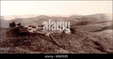 . English: A zulu kraal in South Africa. 1903. Unknown 332 Kaffir kraal Stock Photo