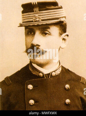 . Español: Juan Manuel Zuloaga (1862-1944), general del Ejército Peruano, ministro de Guerra y Primer Ministro (1919). 4 May 2012. Estudio Courret, c. 1900 327 Juan Manuel Zuloaga Stock Photo