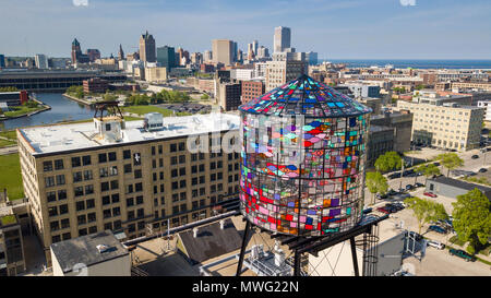 Tom Fruin's stained glass watertower, 400 S 5th St Walker's Point, Milwaukee, WI, USA Stock Photo