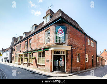 The Wykeham Arms pub in Winchester, Hampshire, UK Stock Photo