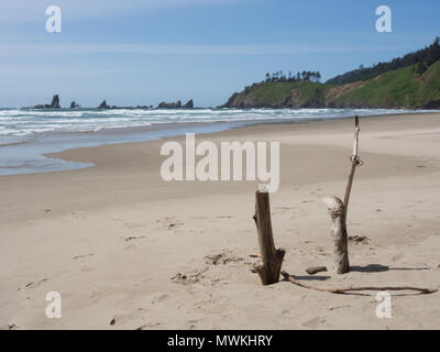 Manmade symbols of religion or ritual on Crescent Beach Oregon Stock Photo