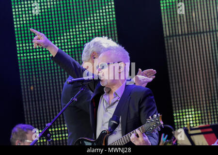 Worms, Germany. 1st June 2018. English singer-songwriter Nik Kershaw performs live at the SWR stage. Around 300.000 visitors are expected in the 34. Edition of the Rheinland-Pfalz-Tag (Rhineland-Palatinate Day) in Worms. The Rheinland-Pfalz-Tag is a annual event that showcases the German state of Rhineland-Palatinate. Credit: PACIFIC PRESS/Alamy Live News Stock Photo