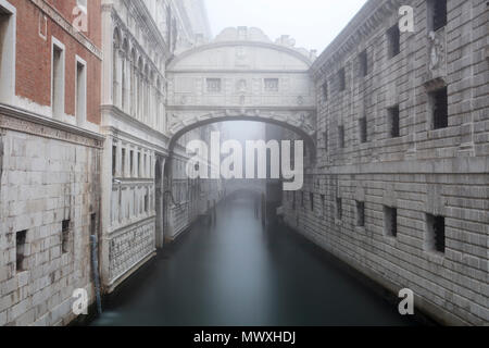 Bridge of Sighs in the fog, winter, Venice, UNESCO World Heritage site, Veneto, Italy, Europe Stock Photo