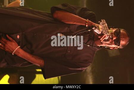 Liverpool, Uk, American Rap star snoop dogg performs at Liverpool 02 Acadamy Credit Ian Fairbrother/Alamy Stock Photos Stock Photo