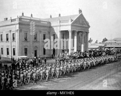 . English: 1st Battalion, Loyal North Lancashire Regiment in Kimberly, South Africa, during the Second Anglo-Boer War. circa 1900. Unknown 379 Loyal North Lancs in Kimberley (c 1900) Stock Photo