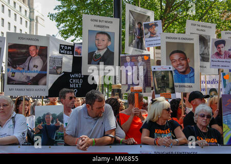 London, UK. 3rd Jun, 2018. Anti-knife crime protest opposite Downing Street. Signs for victims of Knife-Crime Credit: Alex Cavendish/Alamy Live News Stock Photo