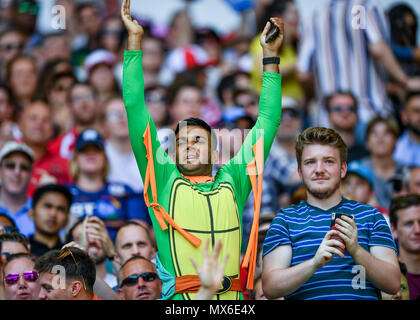 London, UK. 3rd Jun, 2018. The Fans during HSBC World Rugby Sevens Series London at Twickenham Stadium on Sunday, 03 June 2018. ENGLAND, LONDON. Credit: Taka G Wu Credit: Taka Wu/Alamy Live News Stock Photo