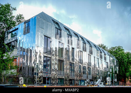 Berlin Moabit Sauerbruch Hutton Haus 6 View Of Shiny New