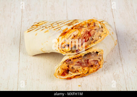 Appetizing Calypso with meat, sauce and salad Stock Photo - Alamy