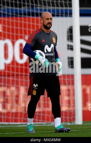 pepe-reina-napoli-during-a-