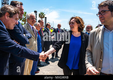 Barcelona, Spain. 4th June, 2018. Mayor Ada Colau is seen greeting the members of Toyota. With the presence of Mayor Ada Colau and the security commissioner Amadeu Recasens, the presentation of the new patrol vehicle fleet of the Guardia Urbana de Barcelona Police  has taken place. The investment was 12.6 million euros. The new vehicles with a hybrid system allow a fuel saving of 608 euros per vehicle per year. These new cars are equipped with new communication technology and cameras with license plate recognition. Stock Photo