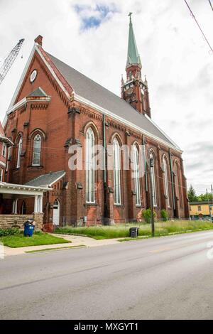 Toledo, Ohio, USA. June 4, 2018:  Saint Anthony Church Located on Nebraska Ave in Toledo Ohio Held its first Holy Mass March 4, 1894 and served the community until 2005. The Church is scheduled for demolition June 2018. The Diocese is in the process of obtaining the needed permits. Credit: David Gaunt/Alamy Live News Stock Photo