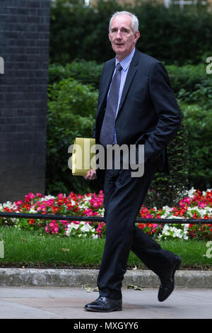 London, UK. 4th June, 2018. Leo Quinn, Group Chief Executive of Balfour Beatty, arrives at 10 Downing Street for  a Business Advisory Council meeting during which leaders of some of the UK's largest businesses would be provided with an update egarding Brexit talks by Prime Minister Theresa May and Government Ministers. Credit: Mark Kerrison/Alamy Live News Stock Photo