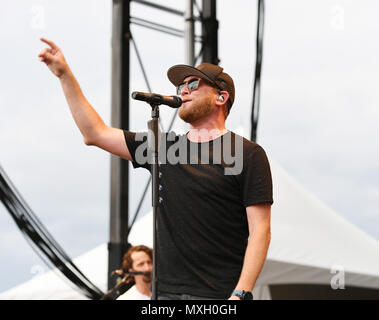 Virginia Beach, VIRGINIA, USA. 3rd June, 2018. COLE SWINDELL brings some country to the beach for the VIRGINIA BEACH PATRIOTIC MUSIC FESTIVAL in VIRGINIA BEACH, VIRGINIA on 3 JUNE 2018photo © jeff moore, Credit: Jeff Moore/ZUMA Wire/Alamy Live News Stock Photo