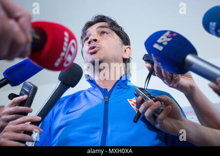 Opatija, Croatia. 4th June, 2018. Croatian national football team coach Zlatko Dalic speaks during a press conference in Opatija, Croatia, June 4, 2018. The team is preparing for 2018 FIFA World Cup as head coach Zlatko Dalic announced on Monday his final list of 23 players who will represent Croatia in Russia. Credit: Nel Pavletic/Xinhua/Alamy Live News Stock Photo