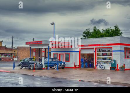 Williams, Arizona - July 24, 2017:  Pete's Gas station museum on July 24, 2017. It's been a station for a very long time but the current building was  Stock Photo