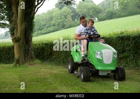 Lawn mower for 5 year online old