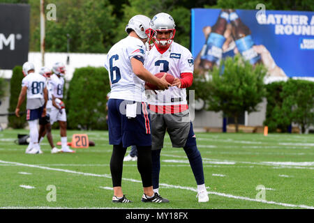 Foxborough, Massachusetts, USA. 9th Oct, 2022. Massachusetts, USA; New  England Patriots cornerback Marcus Jones (25) warms up before a game  against the Detroit Lions at Gillette Stadium, in Foxborough,  Massachusetts. Eric Canha/CSM/Alamy