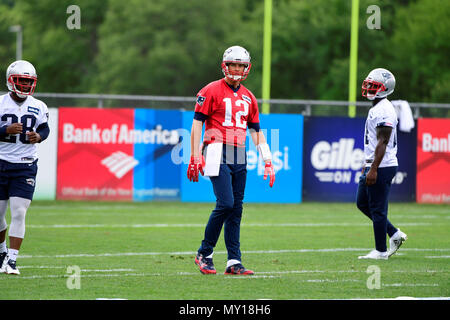 Foxborough, Massachusetts, USA. 5th June, 2018. New England Patriots quarterback Tom Brady (12) works out at at the team's mini camp held on the practice fields at Gillette Stadium, in Foxborough, Massachusetts. Eric Canha/CSM/Alamy Live News Stock Photo