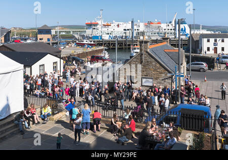 dh Stromness Folk Festival STROMNESS ORKNEY Crowd of people Stromness street listening to music festivals Stock Photo