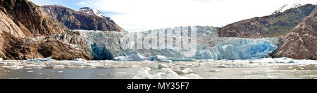 Sawyer Gletscher am Tracy Arm Fjord, Alaska, Nordpazifik, USA | Sawyer glacier at Tracy Arm Fjord, Alaska, North Pacific, USA Stock Photo