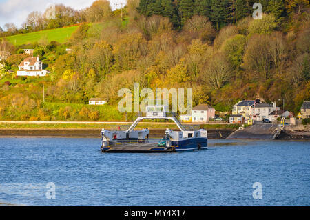 Dartmouth Higher Ferry also known as the Dartmouth Kingswear Floating Bridge, vehicular cable ferry which crosses the River Dart in Devon, UK Stock Photo