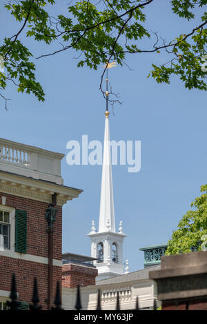 Spire of Memorial Church of Harvard University in Harvard Yard, as seen from Quuincy Street, Cambridge, Massachusetts, USA Stock Photo